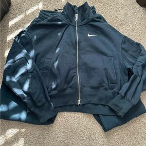 Nike Women's Dark Blue zip up  Jacket with pants